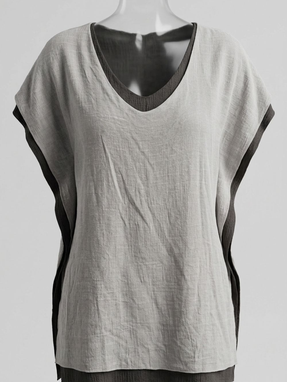 Coco + Carmen Light Gray V-Neck Tunic with Dark Trim L/XL lagenlook quiet luxury